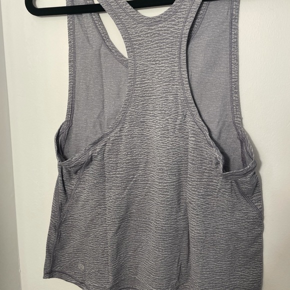 LULULEMON GLIDE AND STRIDE TANK 8 - Picture 9 of 12